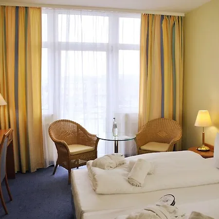 ホテル Arkona Strandhotel ビンツ
